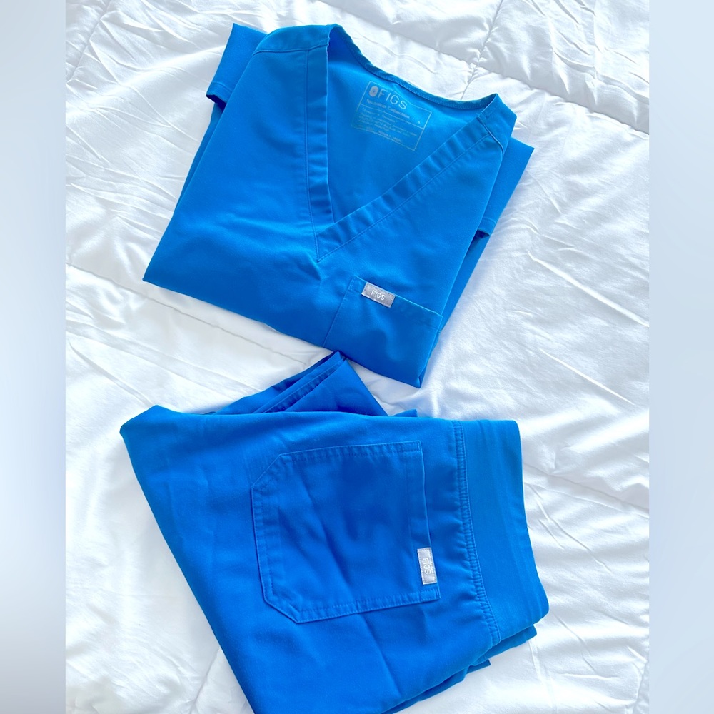 Figs Set Catarina V-neck + Kade Cargo pants Royal blue